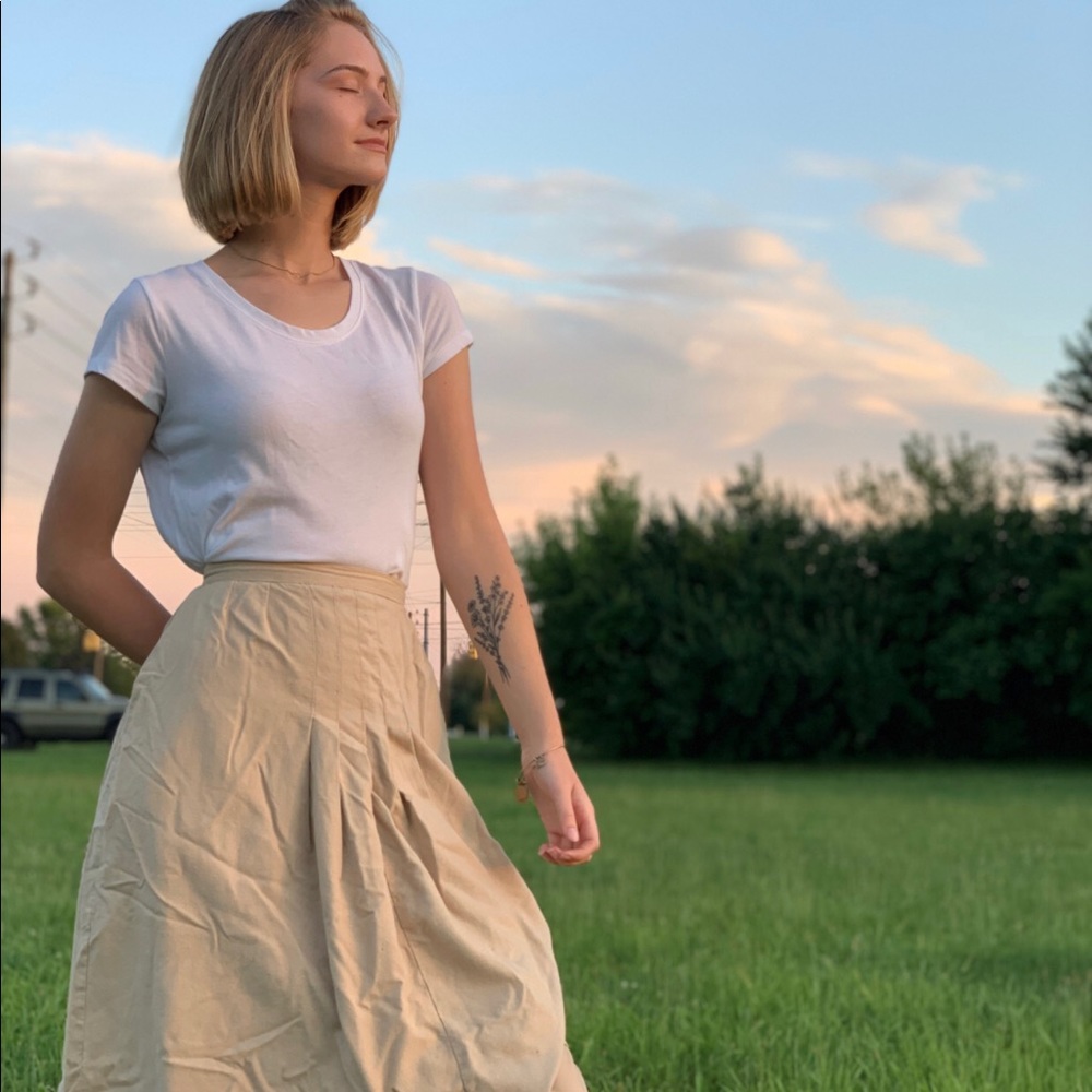THRIFTED~ vintage tan midi skirt